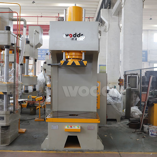 單柱液壓機(jī)-單臂液壓機(jī)廠(chǎng)家