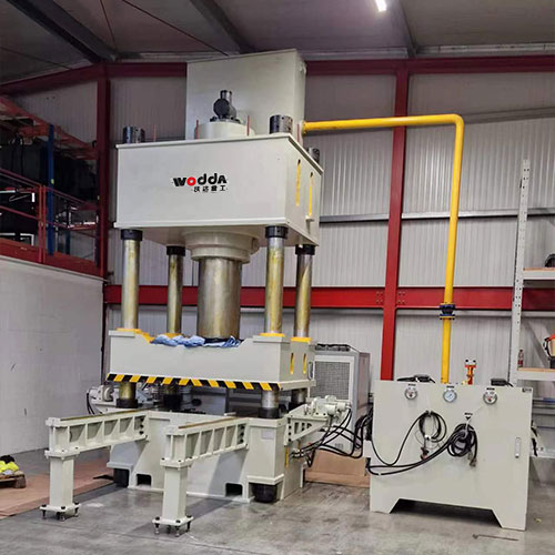 630噸熱壓PE頭盔、面罩成型液壓機