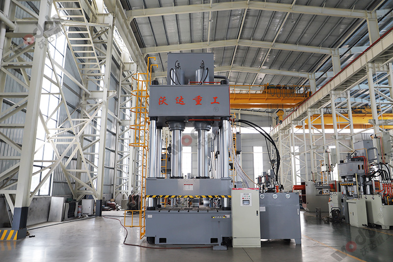 四柱液壓機(jī)哪家好？