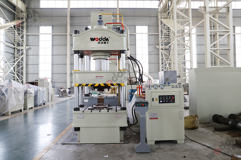 四柱液壓機控制閥漏油問題分析 四柱液壓機控制閥漏油問題分析