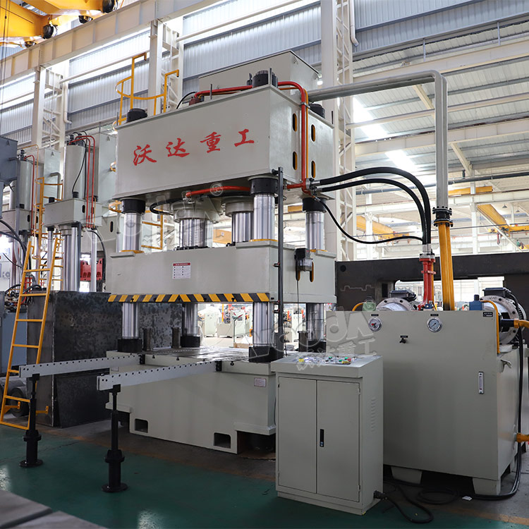 1000噸三梁四柱液壓機(jī) 1000噸三梁四柱液壓機(jī)