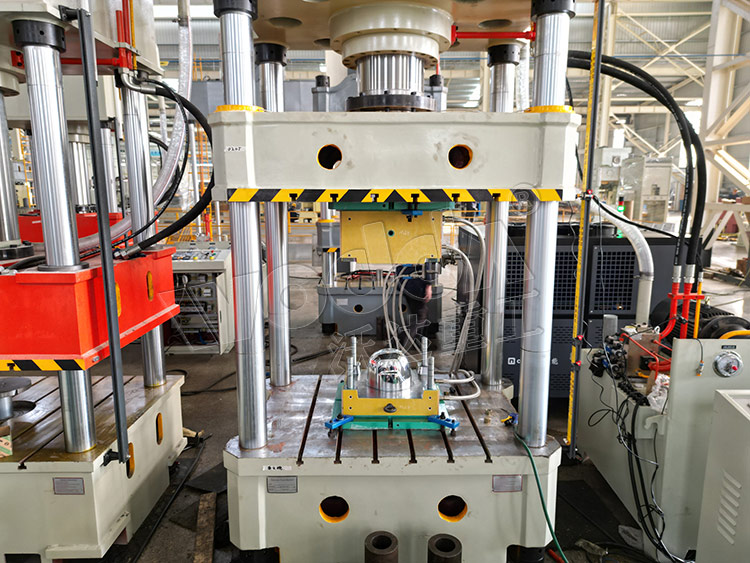 防彈頭盔模具一模一出 防彈頭盔模具一模一出