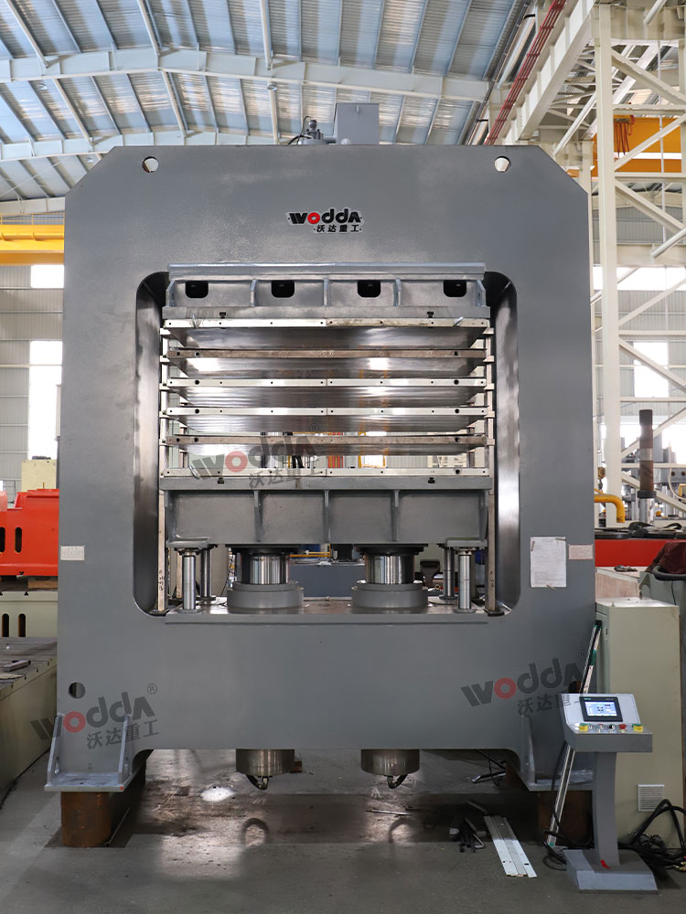 400噸龍門(mén)式環(huán)氧板多層液壓機(jī)