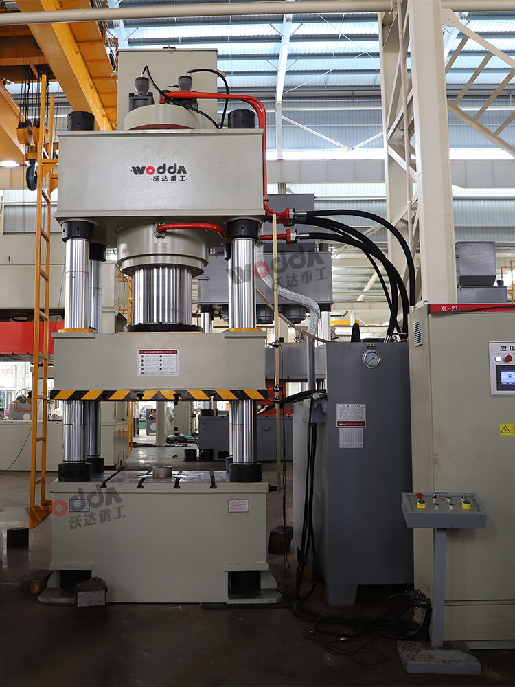 500噸四柱液壓機(jī) 500噸四柱液壓機(jī)