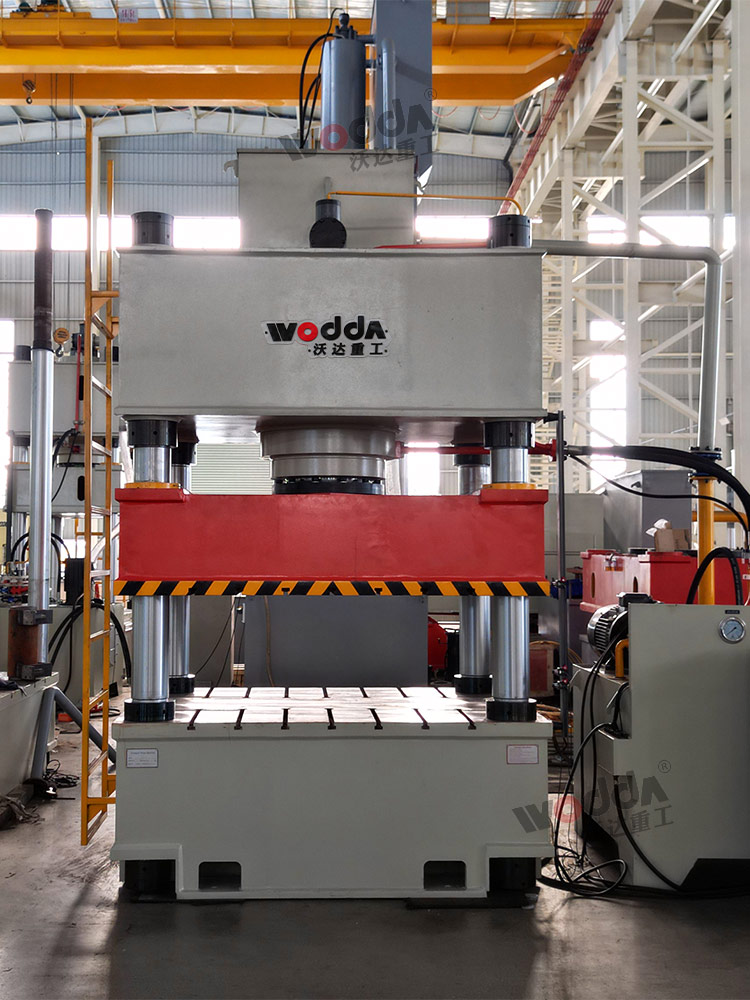 500噸四柱液壓機(jī) 500噸四柱液壓機(jī)