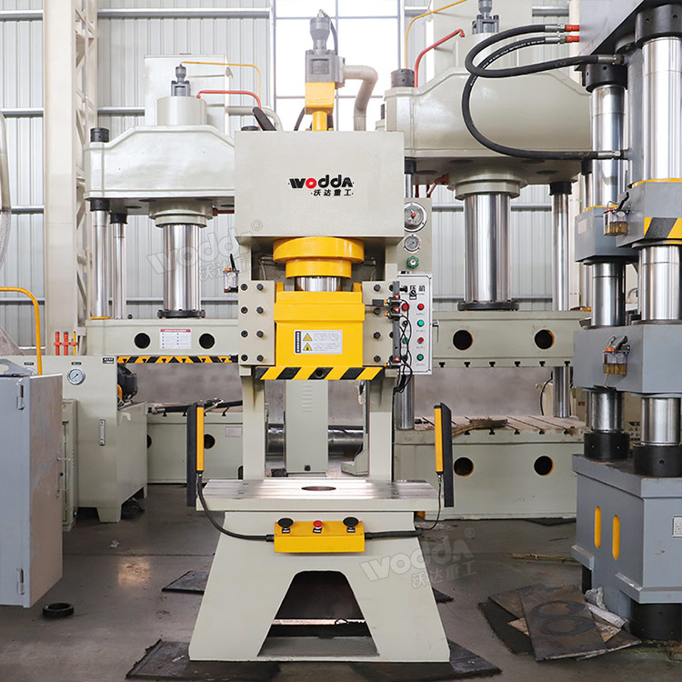 120噸油壓沖床 120噸油壓沖床