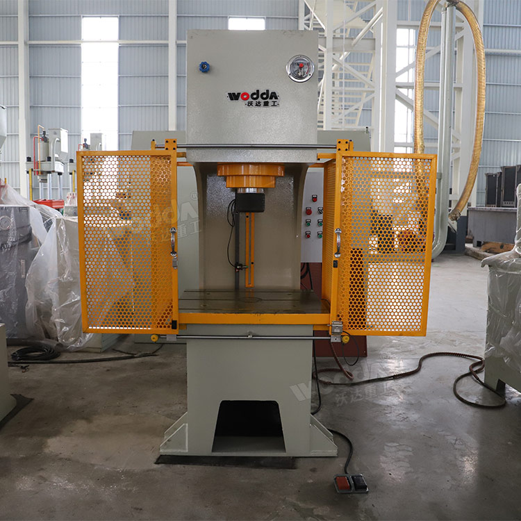 100噸單柱液壓機 100噸單柱液壓機