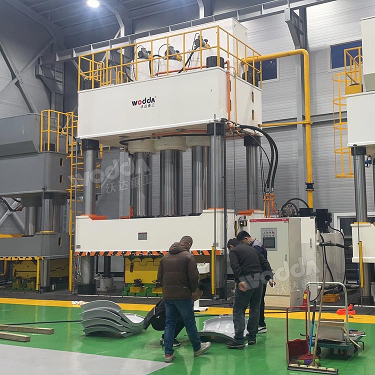 2000噸模壓玻璃鋼冷卻塔風(fēng)筒成型液壓機 2000噸模壓玻璃鋼冷卻塔風(fēng)筒成型液壓機