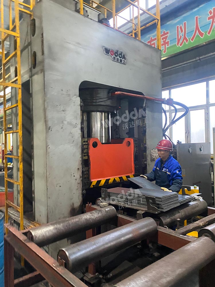 800噸框架式液壓機 800噸框架式液壓機