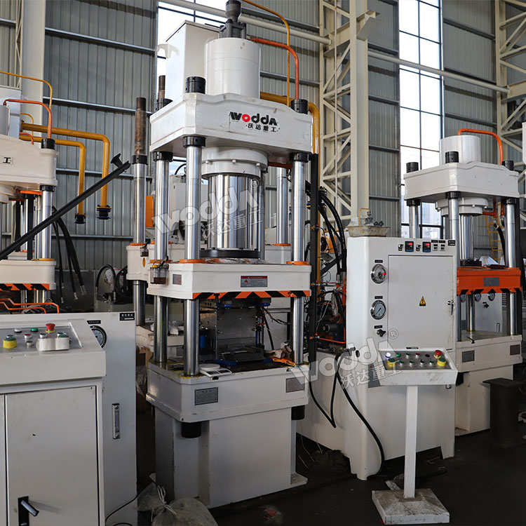 200噸四柱液壓機