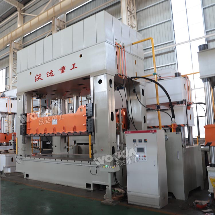 350噸汽車內(nèi)飾件成型液壓機(jī)