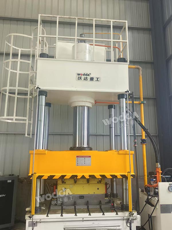 315噸復(fù)合絕緣材料模壓成型液壓機(jī)