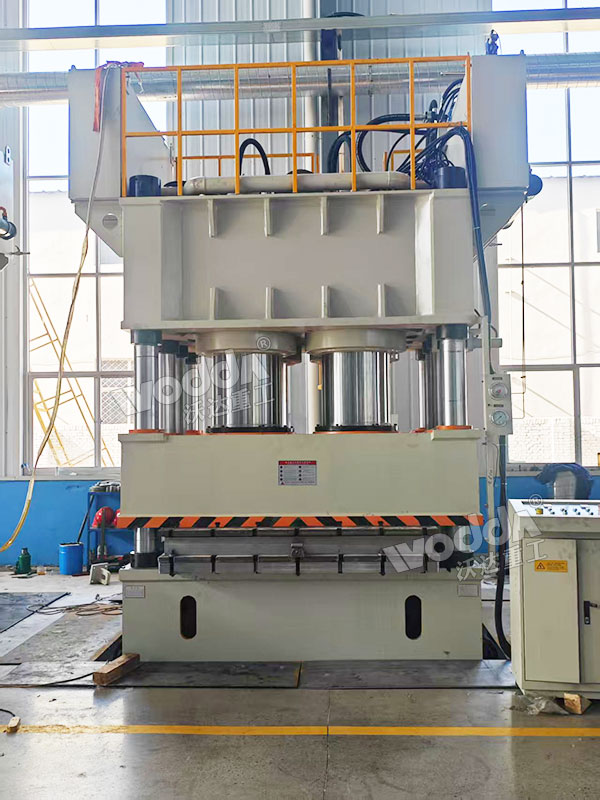 3600噸壓濾機濾板成型液壓機現場