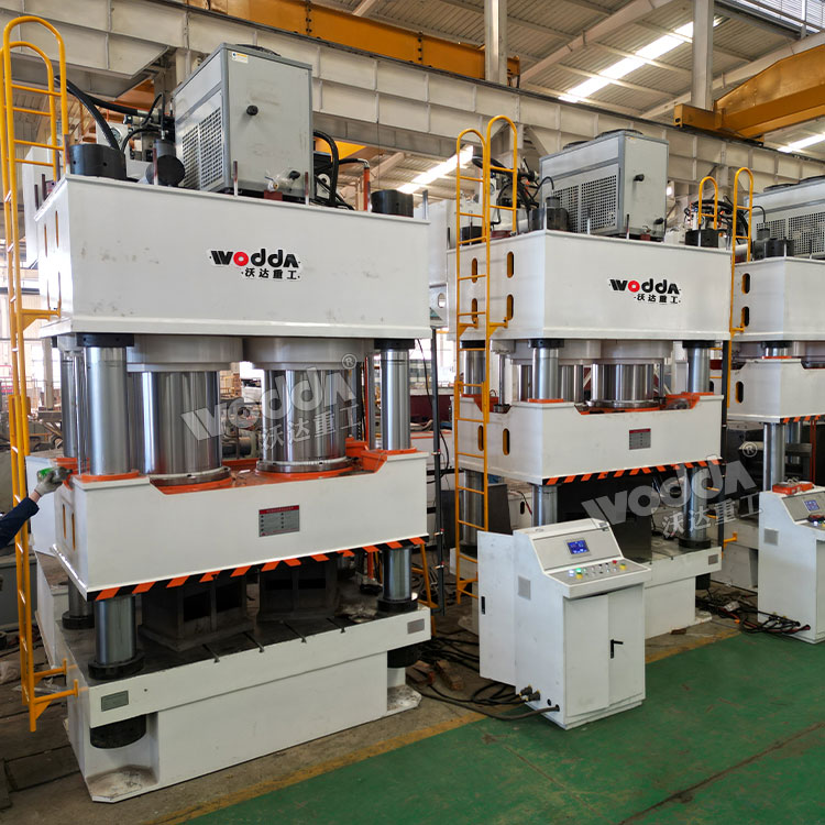 1600噸四柱液壓機(jī)