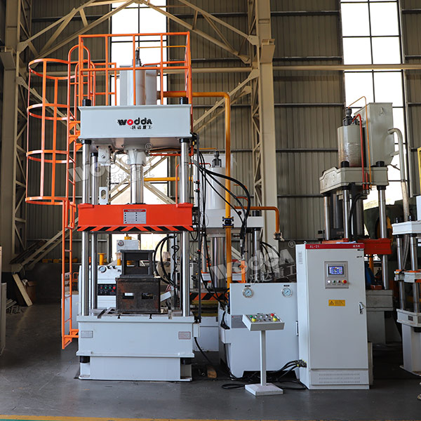 200噸四柱液壓機 200噸四柱液壓機