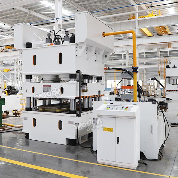 鋼木門壓花機(jī)