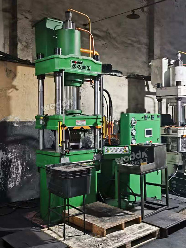 200噸粉末成型液壓機