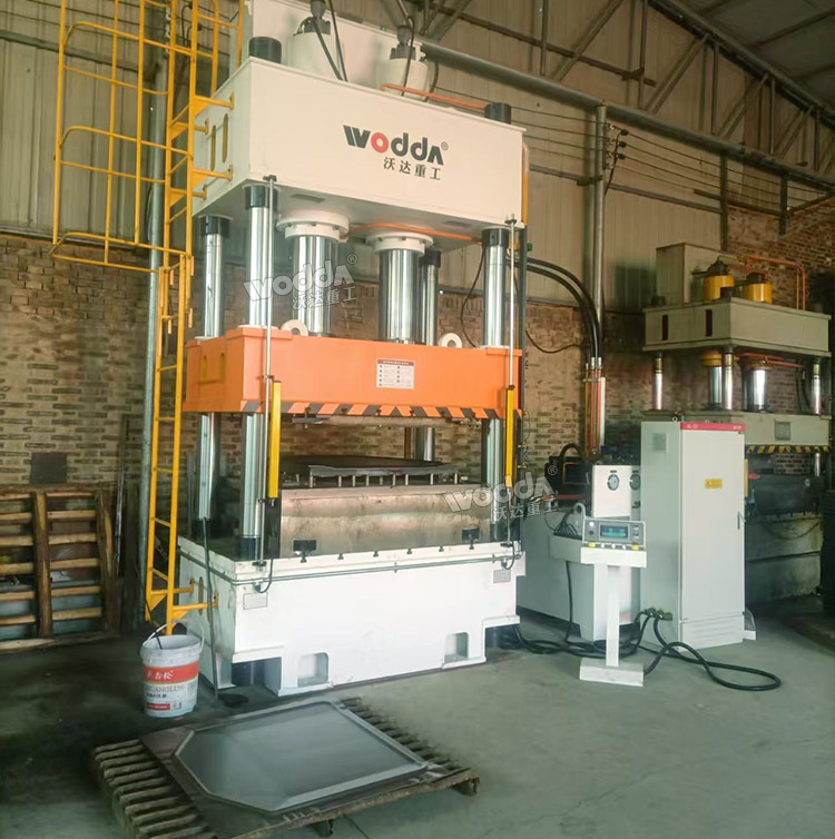 400噸汽車配件成型液壓機(jī)