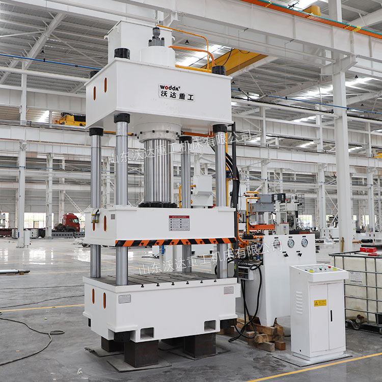 標(biāo)準(zhǔn)315噸四柱壓力機