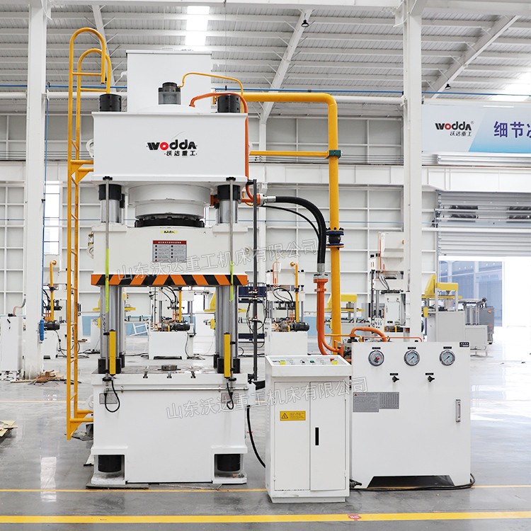 熱鍛礦用截齒液壓機