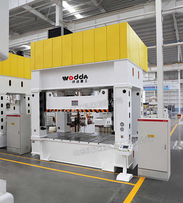 框架式復(fù)合材料成型液壓機