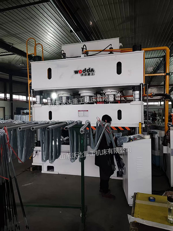 500噸冷鏈鋁管校平液壓機