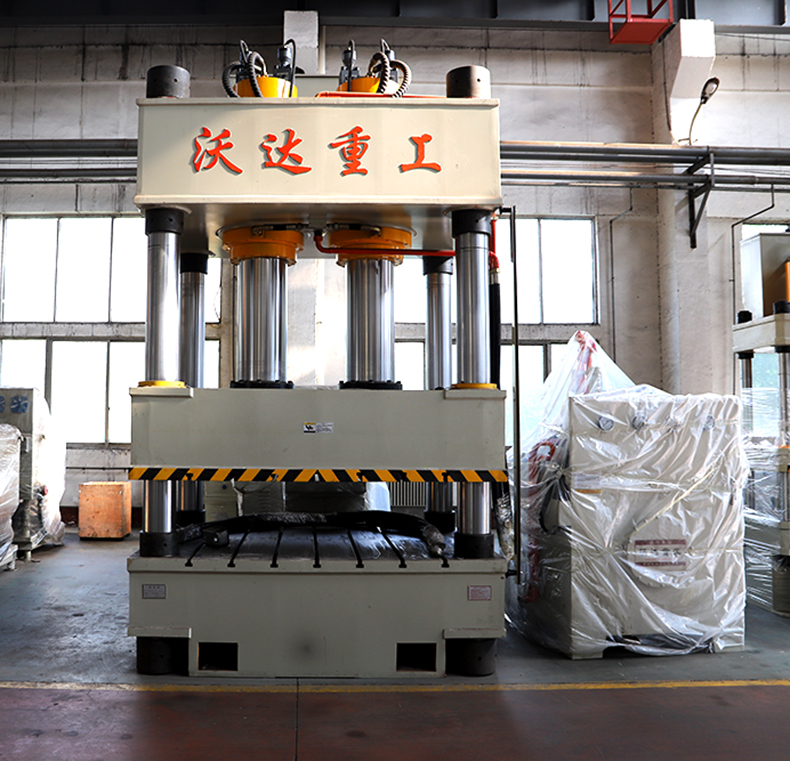 電動(dòng)車擋風(fēng)成型液壓機(jī) 電動(dòng)車擋風(fēng)成型液壓機(jī)